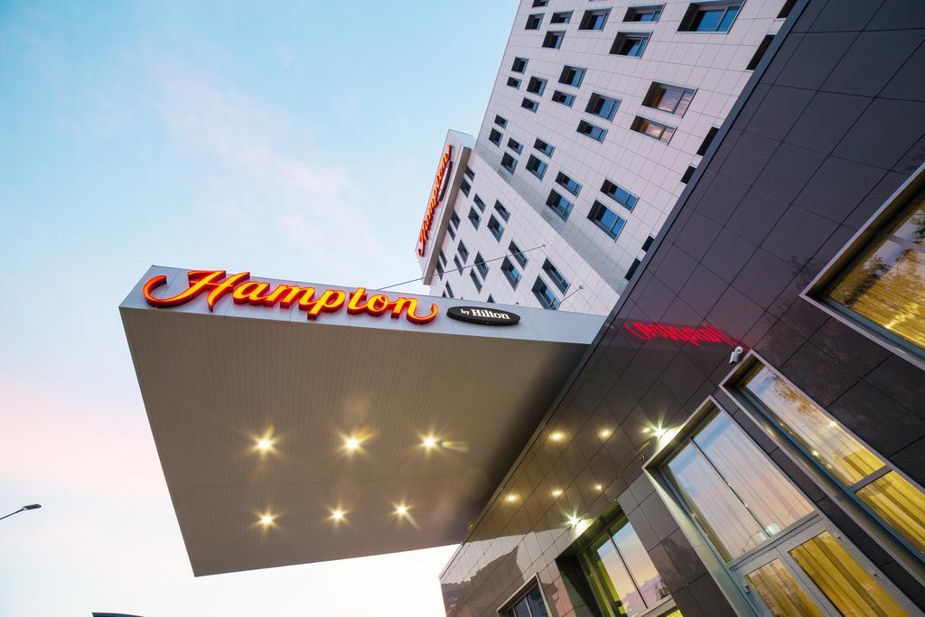 Hampton By Hilton Ufa Hotel Bagian luar foto